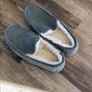 Ugg slippers